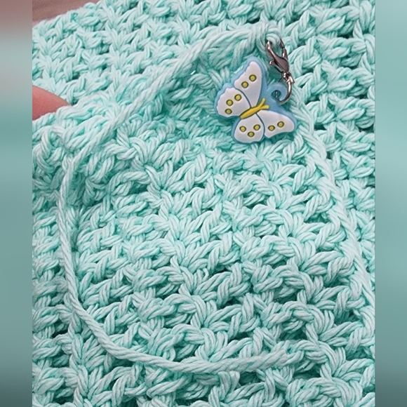 4pc Stitch Markers - Picture 3 of 3